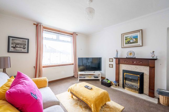 31 Blairholm Drive, Bellshill photo 4