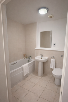 Domus Court , Fortune Avenue, Edgware photo 3