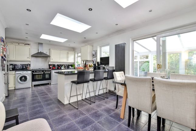 64, Baldwins Lane, Rickmansworth photo 4