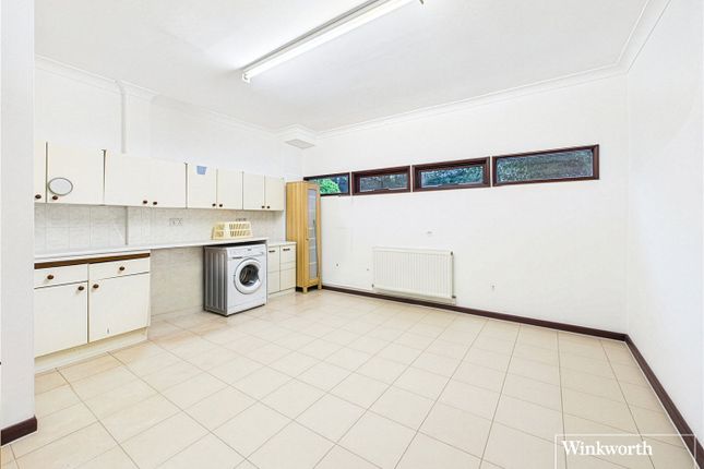 14, Westchester Drive, Hendon photo 4