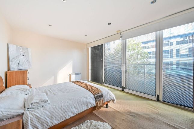 Thumbnail Flat to rent in Baltic Apartments, Docklands