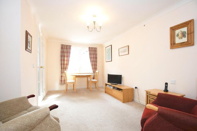 Flat for sale in Hathaway Court, Alcester Road, Stratford-Upon-Avon