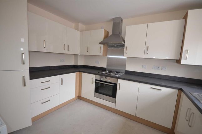 2, Priory Close, Stone photo 2
