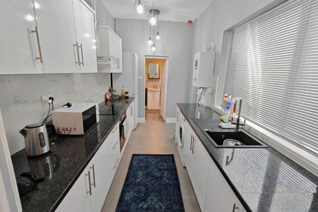 14 Shepherd Street, Sunderland photo 4