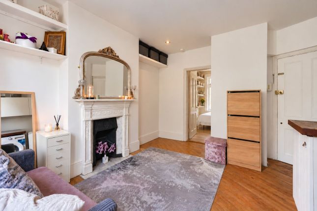 Flat 4, 58, South Ealing Road, Ealing photo 3