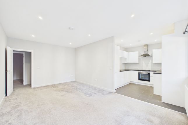 Flat 1, 95a Bury Road, Gosport photo 3