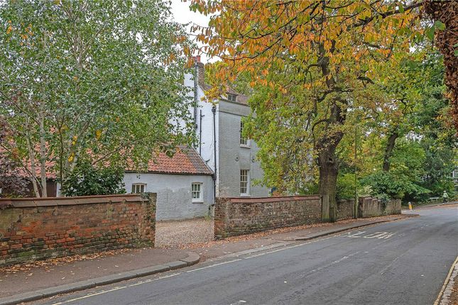 Featherstone House,, Wise Lane, London photo 3