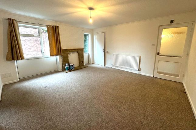 12, Hopeswood, Liss photo 4