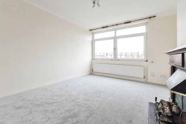 120, Shephall Way, Stevenage photo 2