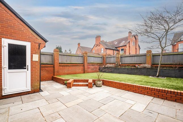 34, Stuart Way, Ashby-De-La-Zouch photo 2