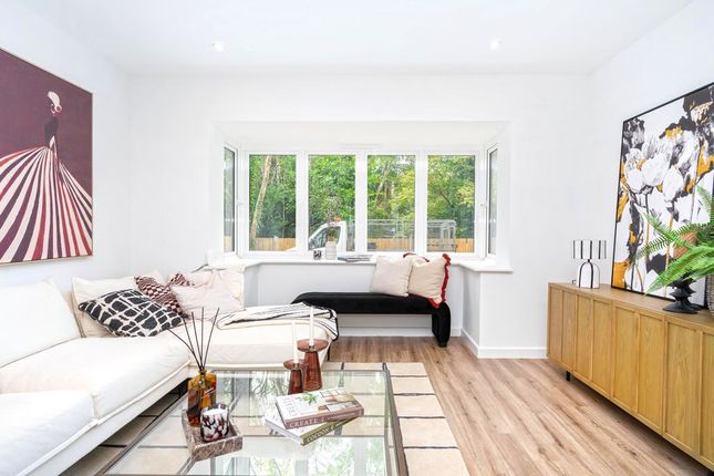 6, Highbarrow Close, Purley photo 3