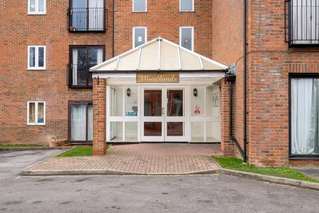 Flat for sale in Woodlands Way, Andover