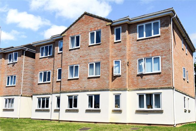 Thumbnail Flat for sale in Jubilee Court, Thatcham, Berkshire