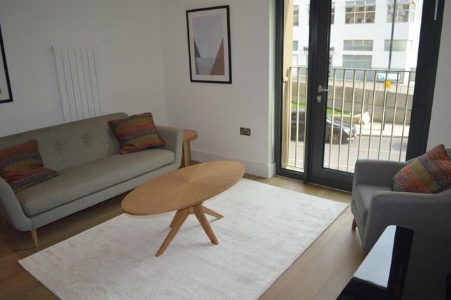 4 Cedar House, Engineers Way, Wembley photo 2
