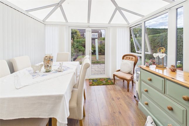 12, Tyne Way, Berkshire photo 3