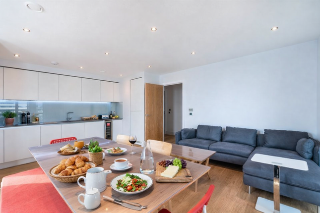500,Apartment 53, Chiswick High Road, London photo 3