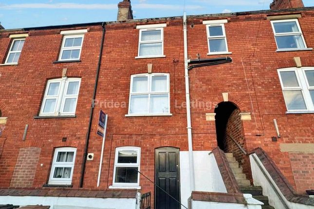 Thumbnail Terraced house for sale in Avenue Terrace, Lincoln