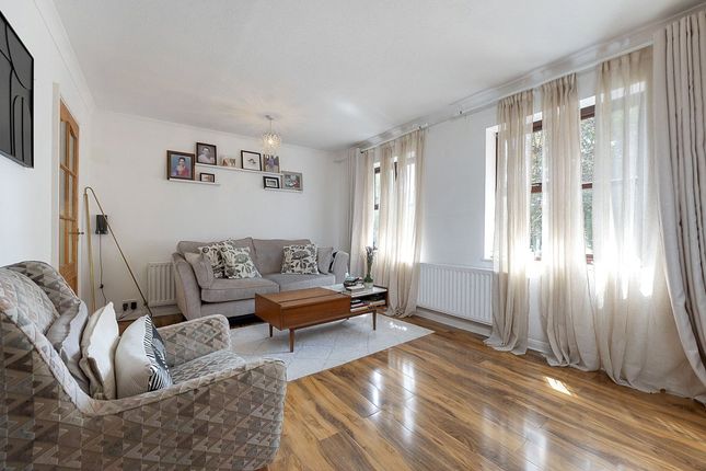 Flat 5 Garland Lodge, 57, Albion Road, Sutton photo 4