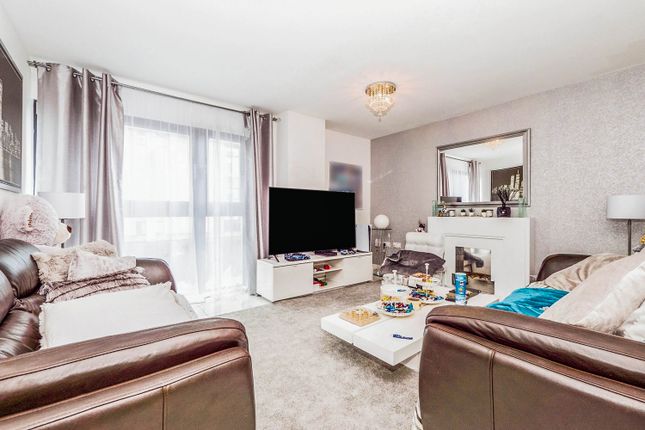 Flat for sale in Churchill Way, Cardiff
