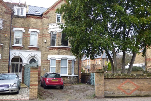 Thumbnail Flat to rent in St Margarets Road, St Margarets, Middlesex