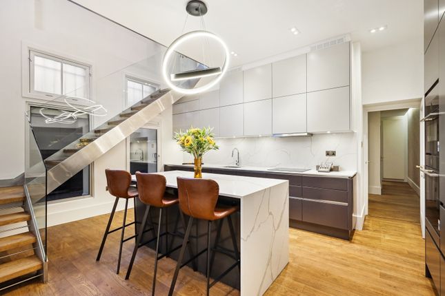 Thumbnail Flat to rent in Dunraven Street, Mayfair