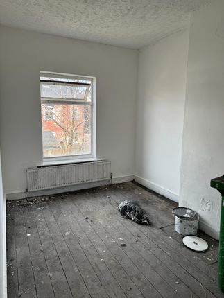 End terrace house for sale in Sedgley Road, Manchester