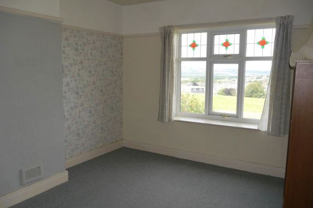 6, Park Crescent, Accrington photo 2