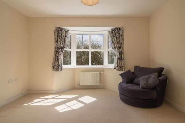 17, Hartshorne Road, Southam photo 4