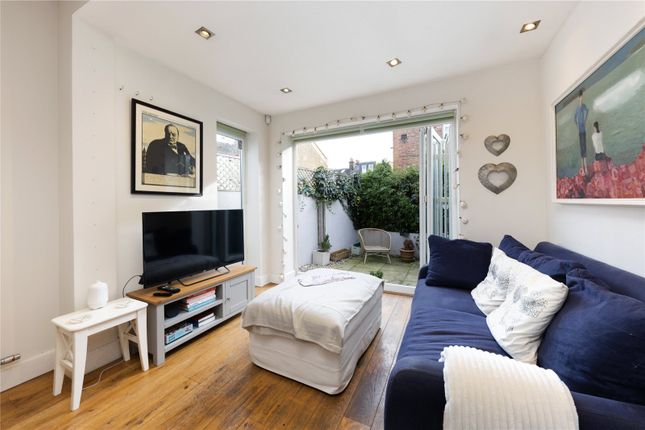 Maisonette for sale in Lambrook Terrace, London