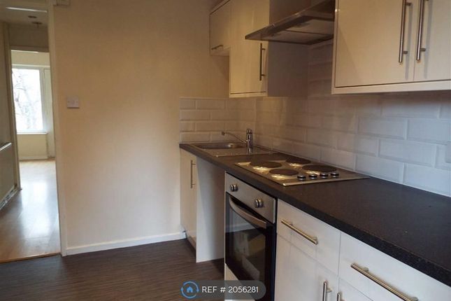 Thumbnail Flat to rent in Summerseat Close, Salford