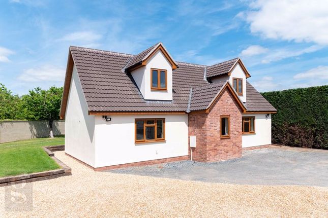 5 bed detached house for sale in Roman Road, Burcott, Hereford HR1
