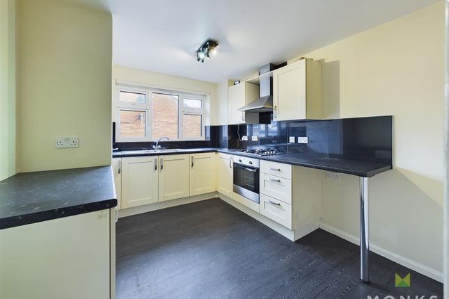 63, Castlefields, Oswestry photo 3