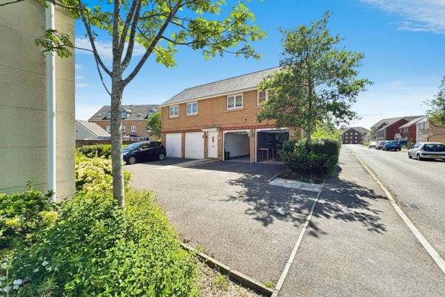 1 Moorland Green, Gorseinon, West Glamorgan photo 2
