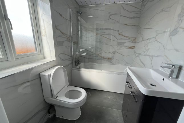 106, Rotherby Avenue, Leicester photo 4