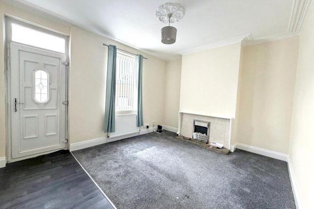 393, Denby Dale Road East, Wakefield photo 2