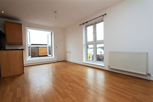 13 Narev Court, Hertford Road, London photo 3