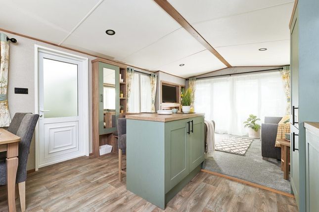 Nottage Park Lodges, Moor Lane, Porthcawl photo 3
