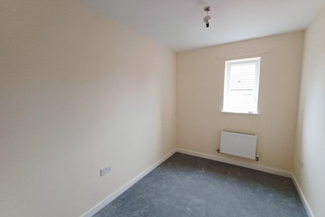 20, Lockview Court, Hemel Hempstead photo 5