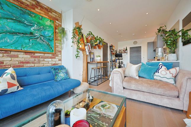 Flat for sale in 10 Banister Road, Kensal Rise