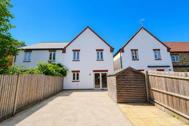 4, Horseshoe Close, Bourne End, Hemel Hempstead photo 4