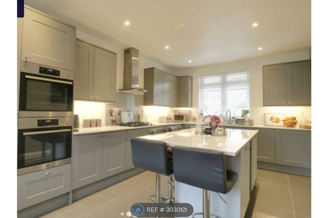Hamilton Avenue, Romford photo 3