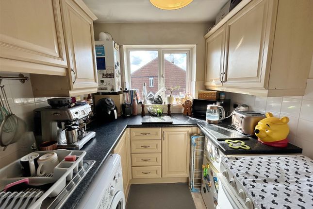 42, Portholme Road, Selby photo 4