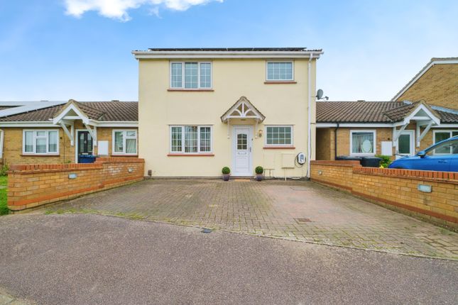 Thumbnail Detached house for sale in Bramley Avenue, Royston