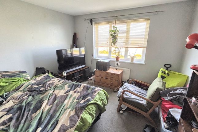1b Beel Close, Portland photo 5