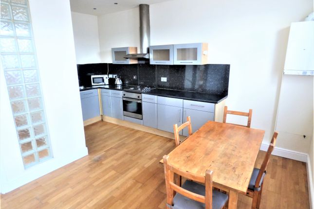 Thumbnail Flat to rent in Roman Road, Bow