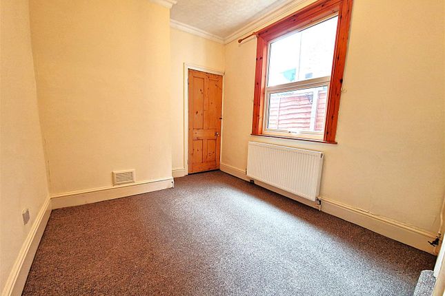 52, King Edward Road, Rugby photo 4