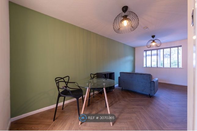 Woodstock Avenue Bobbersmill, Nottingham photo 3