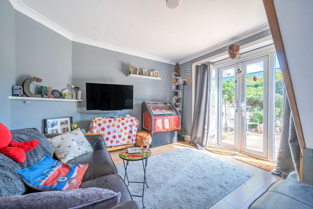 8, Ingleside Crescent, West Sussex photo 4