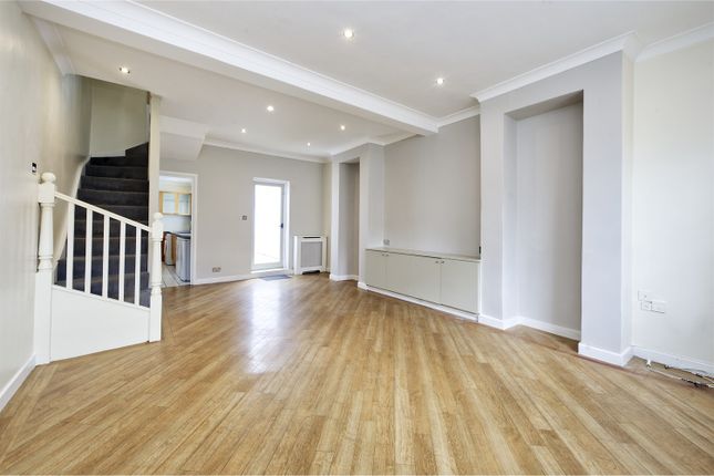 Thumbnail Terraced house for sale in Snarsgate Street, London