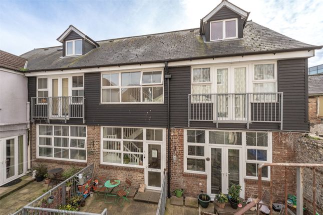 Flat for sale in North Street, Worthing, West Sussex